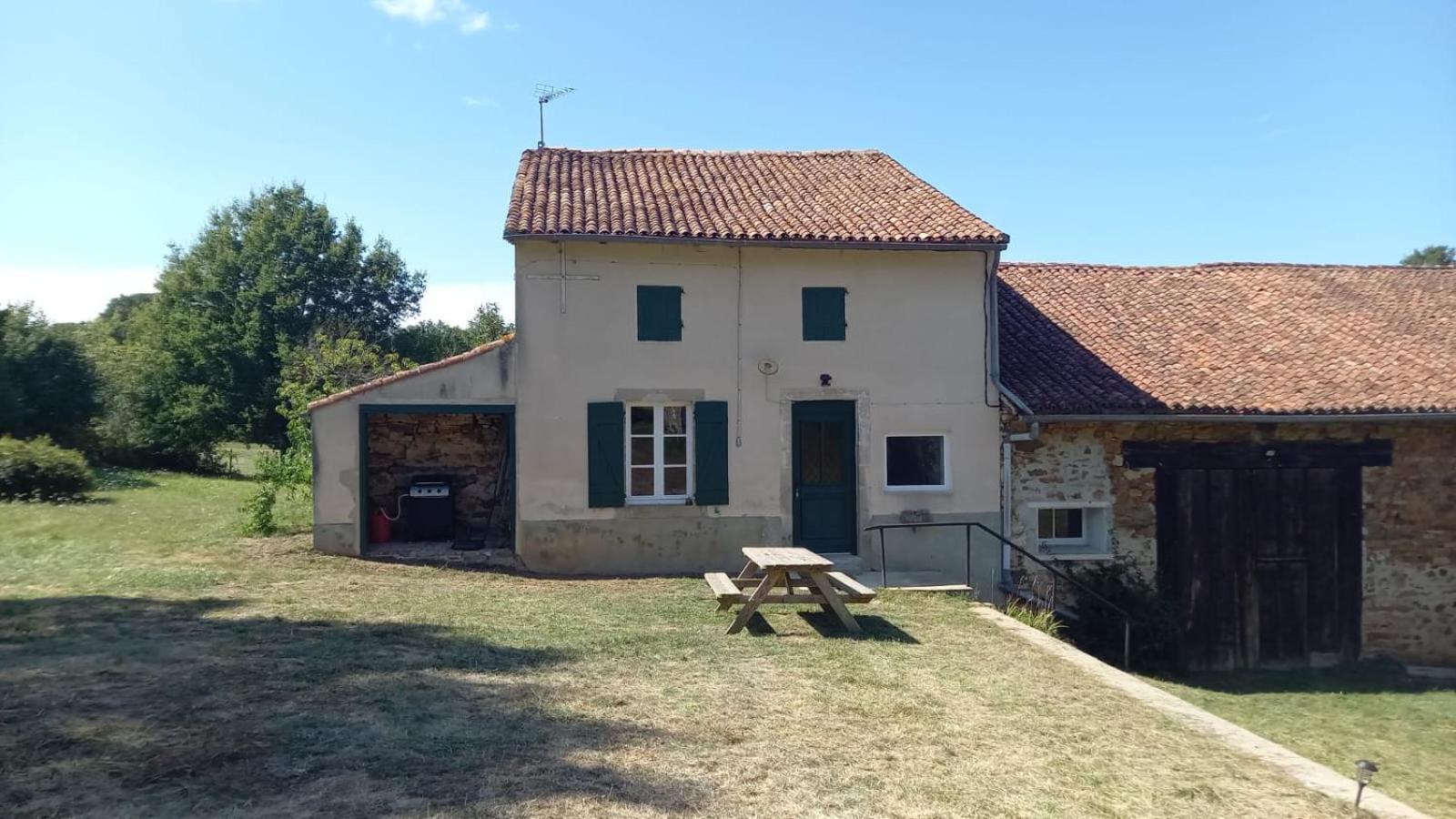 La Petite Halte Villa Bellac Exteriör bild